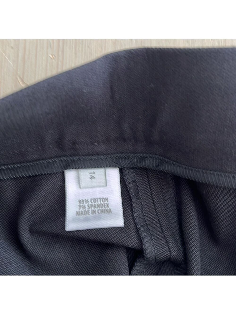 St. John Stretch Cotton Spandex High Rise Ankle pants in Black Size 14 - Picture 9 of 10